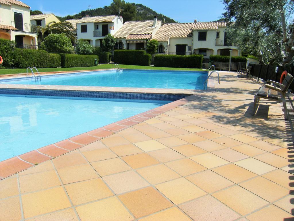 Casas Adosadas Les Oliveres Torroella de Montgrí Exterior foto