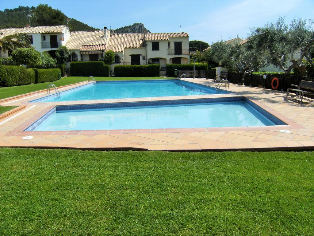 Casas Adosadas Les Oliveres Torroella de Montgrí Exterior foto